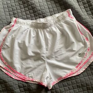 WOMENS NIKE SHORTS